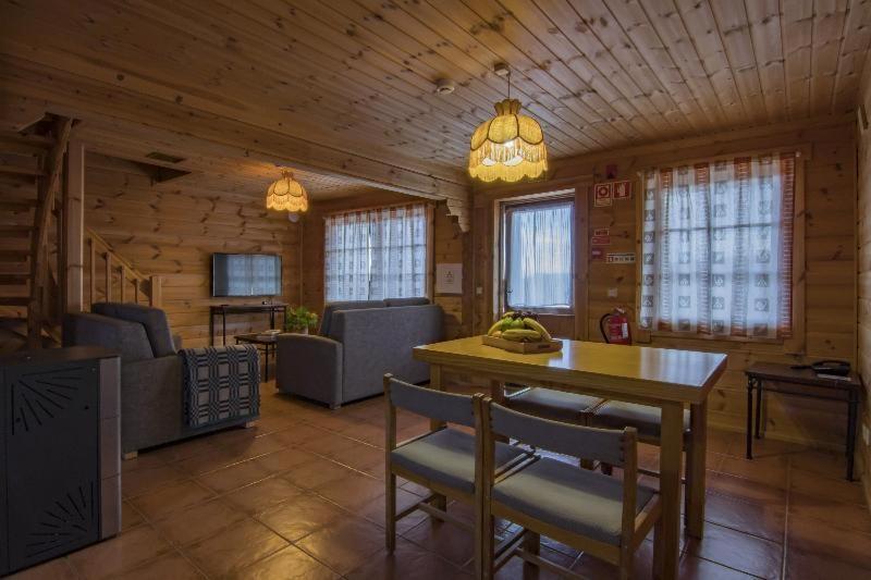 Luna Chalets Da Montanha - Serra Da Estrela Covilha Bilik gambar